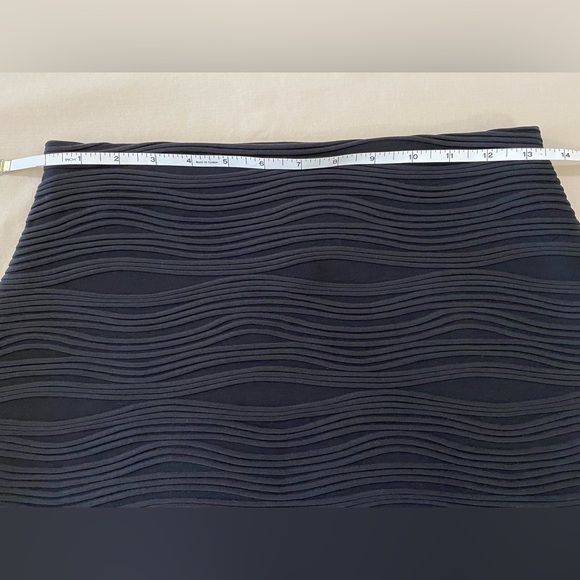 Joseph Ribkoff black skirt. GUC - Picture 7 of 8